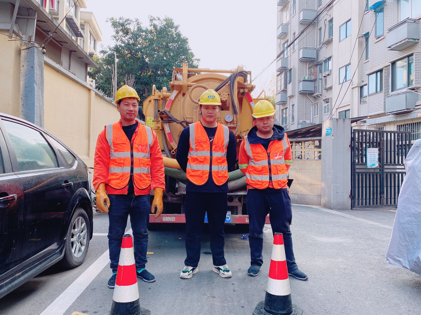 南塑南京某小区管道清淤检测施工